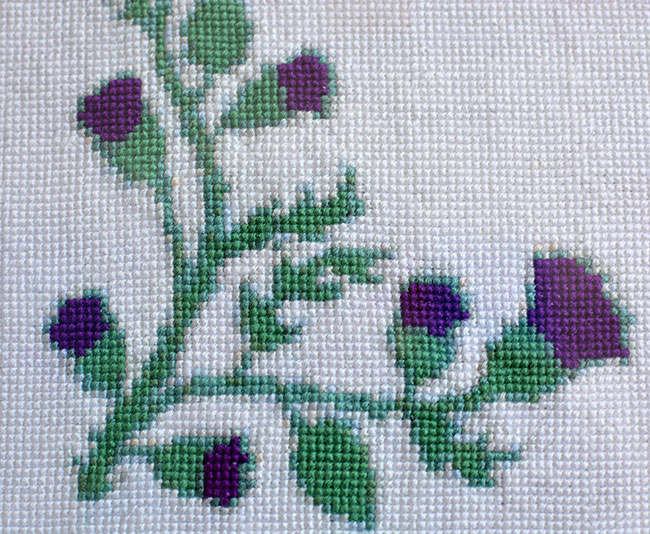 Crossstitch Scottish Thistle fine stitch
